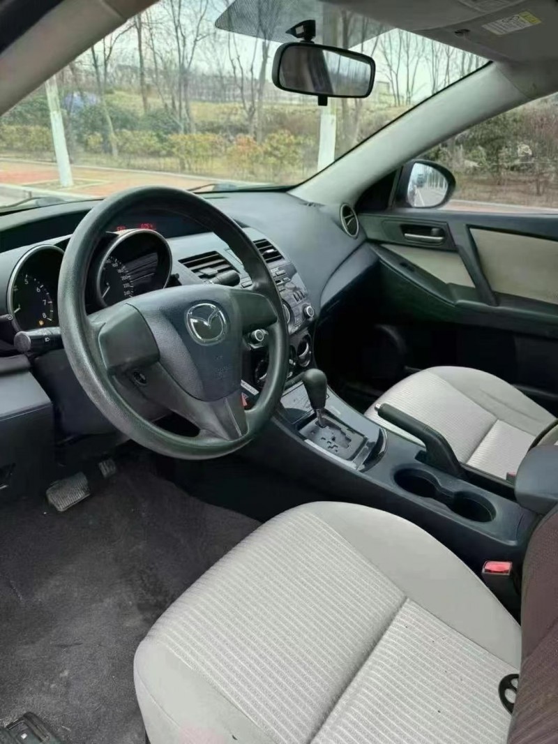 青岛16年马自达3星骋4