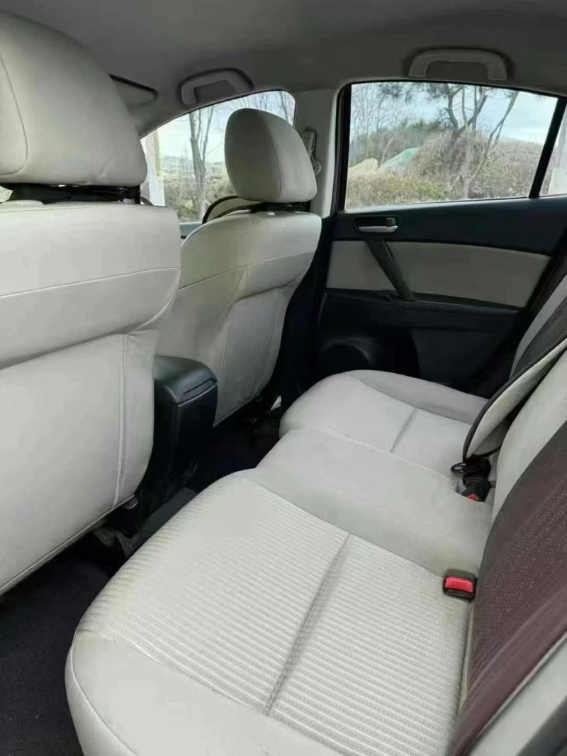 青岛16年马自达3星骋7