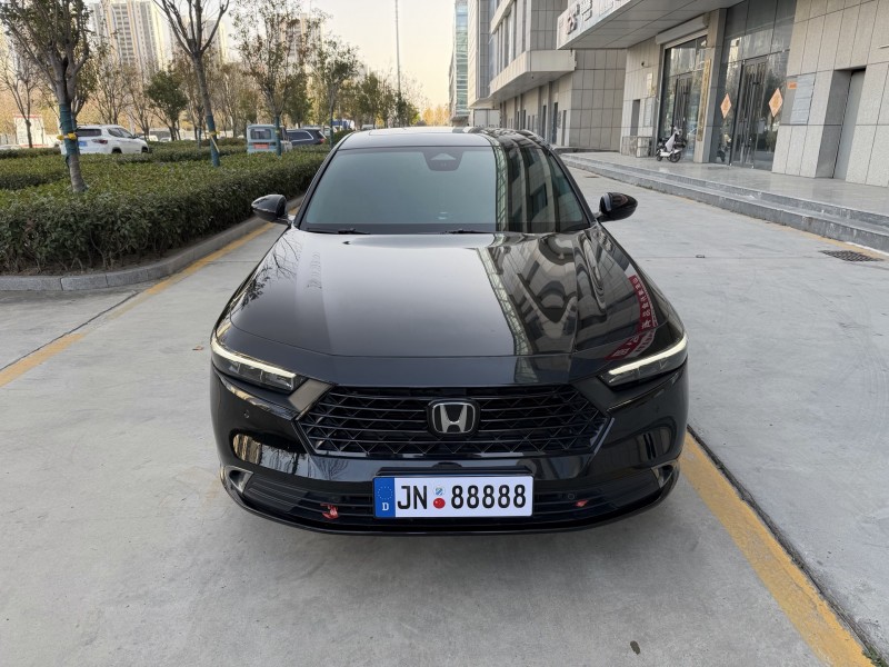 济宁23年本田雅阁1