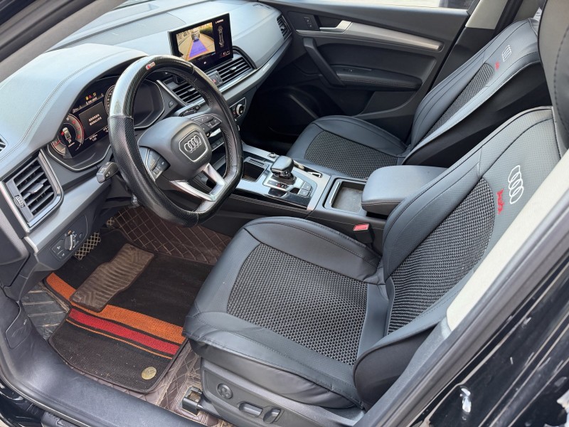 济宁22年奥迪Q56