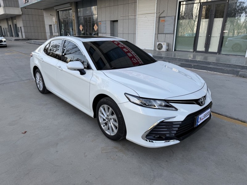 济宁23年丰田凯美瑞2