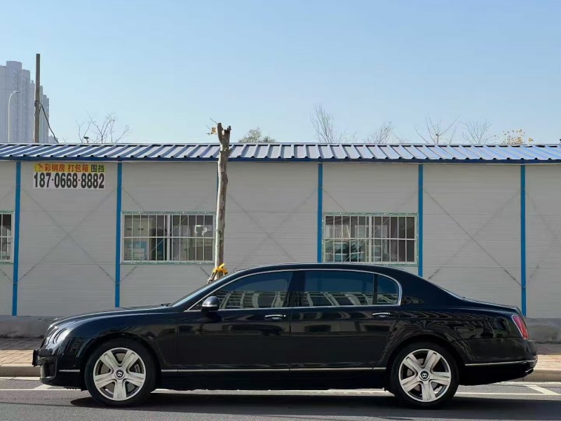 郑州11年宾利飞驰8