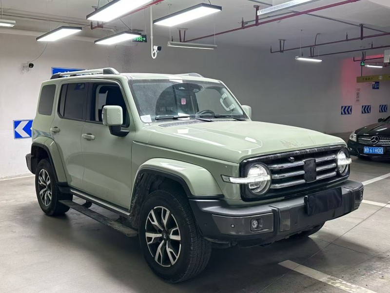 成都23年长城汽车坦克8