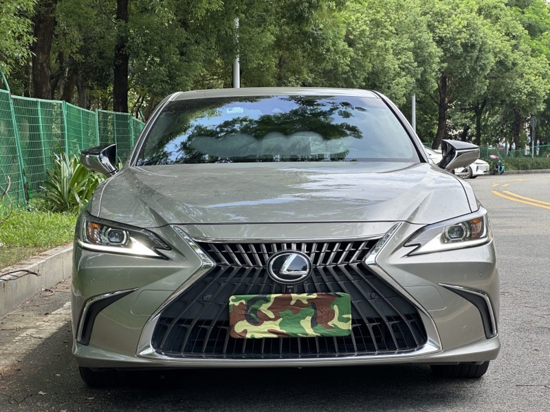 东莞23年雷克萨斯ES1