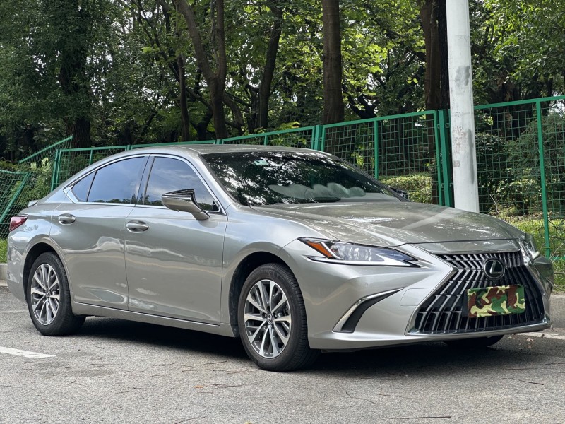 东莞23年雷克萨斯ES2
