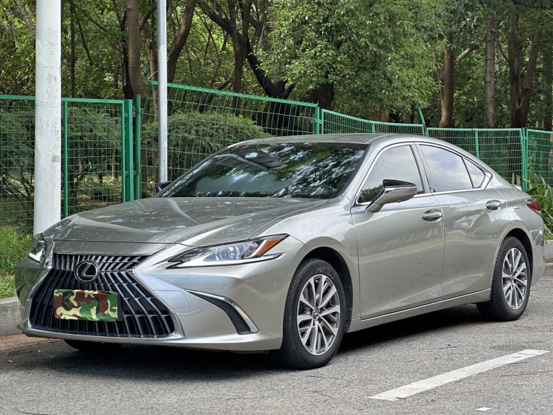 东莞23年雷克萨斯ES3