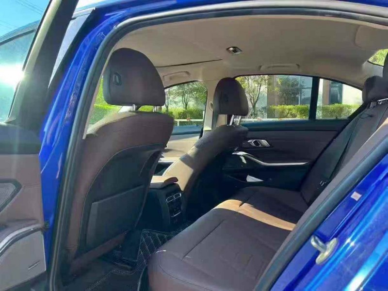 广州20年宝马3系8