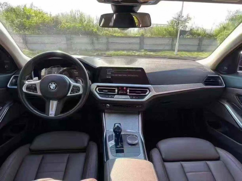 广州20年宝马3系9