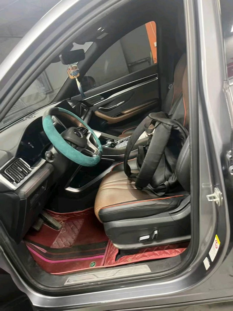 成都21年比亚迪宋3