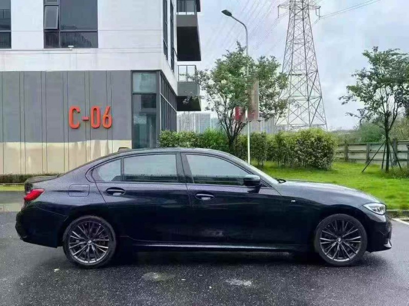 广州22年宝马3系6