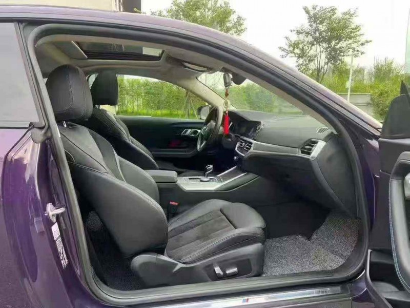 广州22年宝马2系9