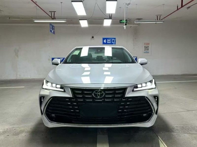 成都24年丰田亚洲龙1