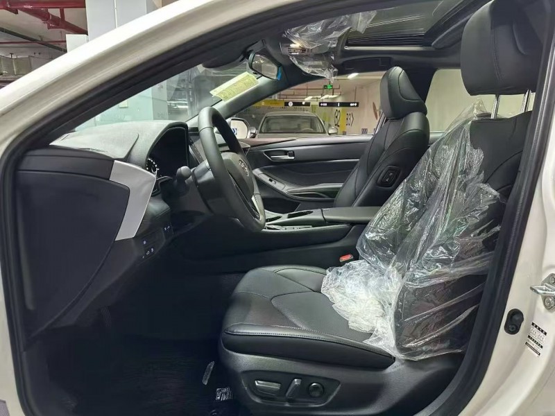 成都24年丰田亚洲龙3