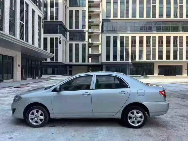 广州13年丰田花冠3