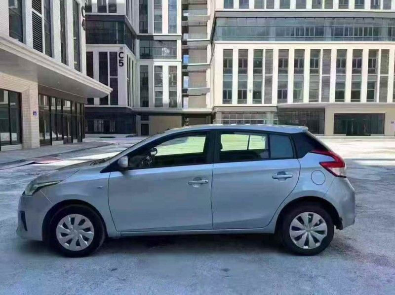广州14年丰田YARiS L 致炫4