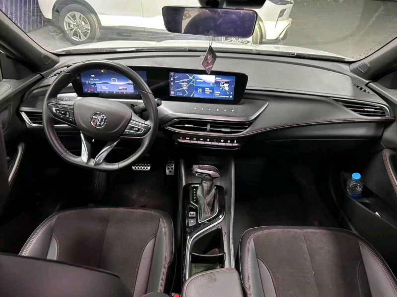 成都22年别克威朗4