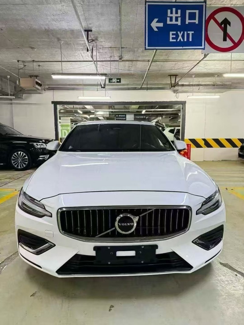 成都23年沃尔沃S60L1