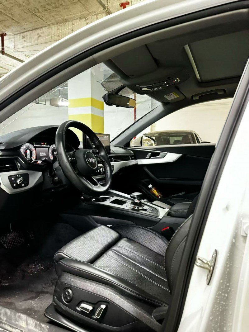 成都24年奥迪A4L4