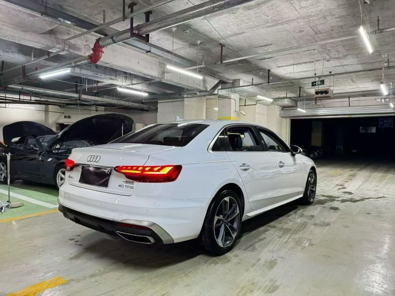 成都24年奥迪A4L7