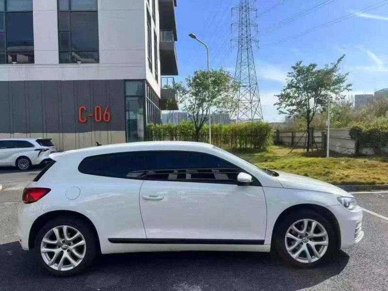 广州14年大众尚酷6