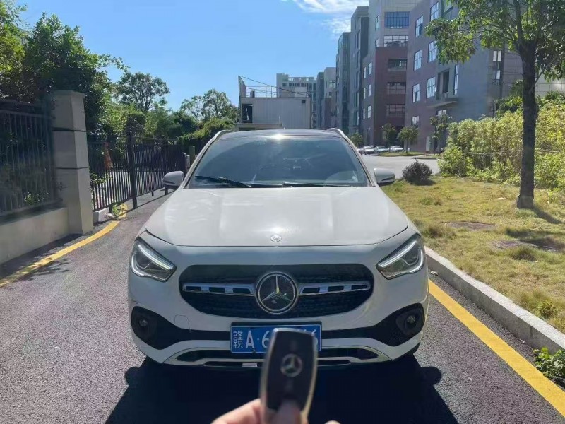 广州22年奔驰GLA1