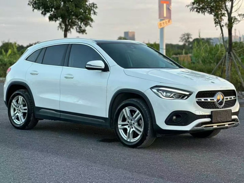 广州23年奔驰GLA2