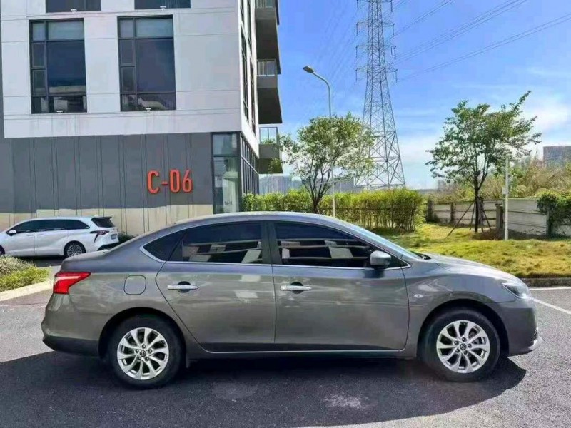 广州21年日产轩逸6