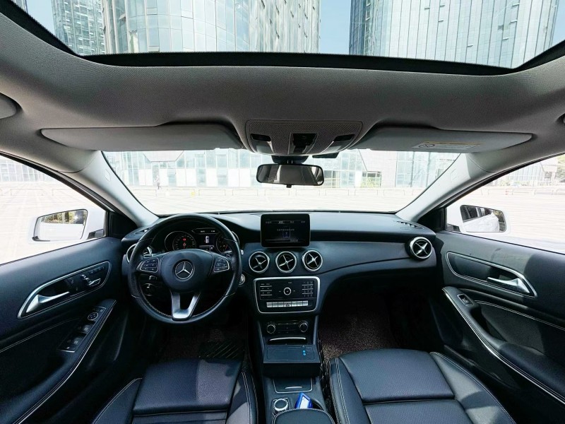 广州18年奔驰GLA5