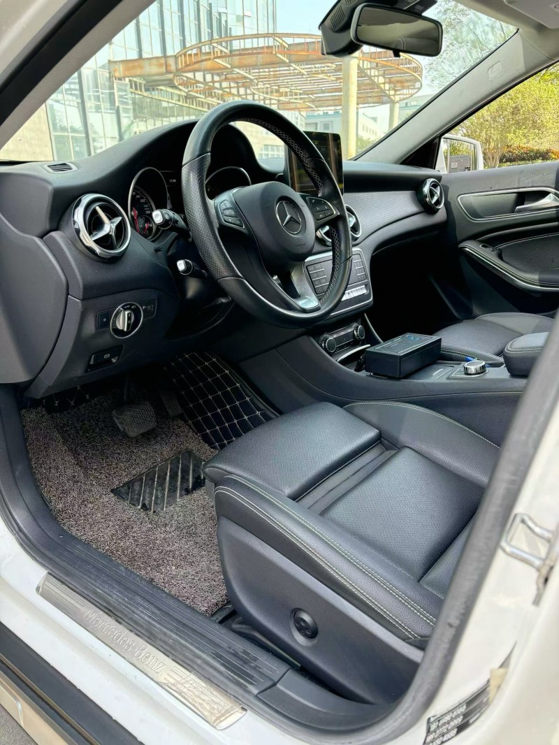 广州18年奔驰GLA6