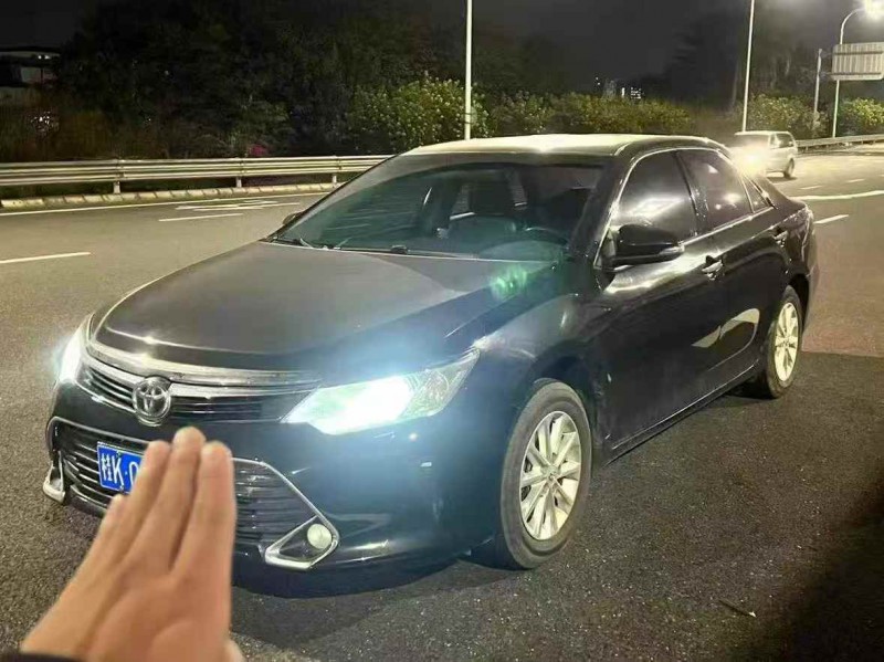 广州17年丰田凯美瑞1