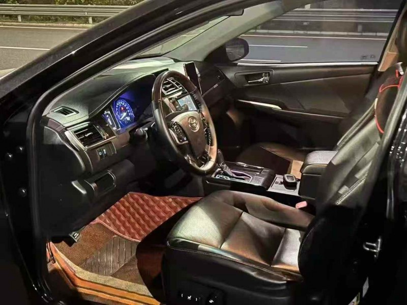 广州17年丰田凯美瑞4