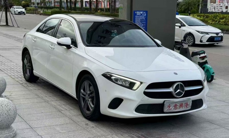 广州19年奔驰A2