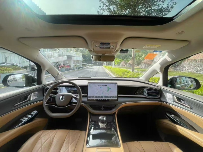 深圳23年腾势D95