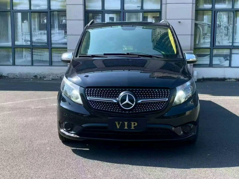 漳州18年奔驰威霆1