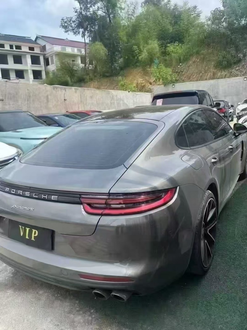 广州17年保时捷帕拉梅拉8