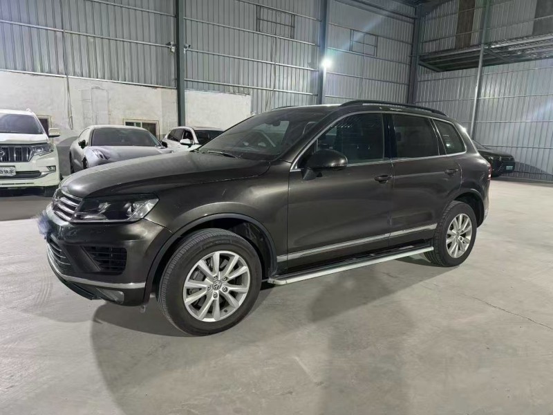 广州16年大众途锐8