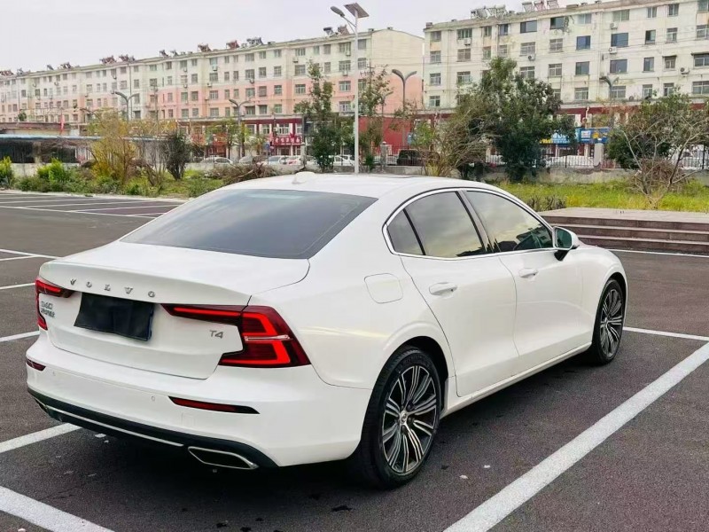 聊城21年沃尔沃S60L8