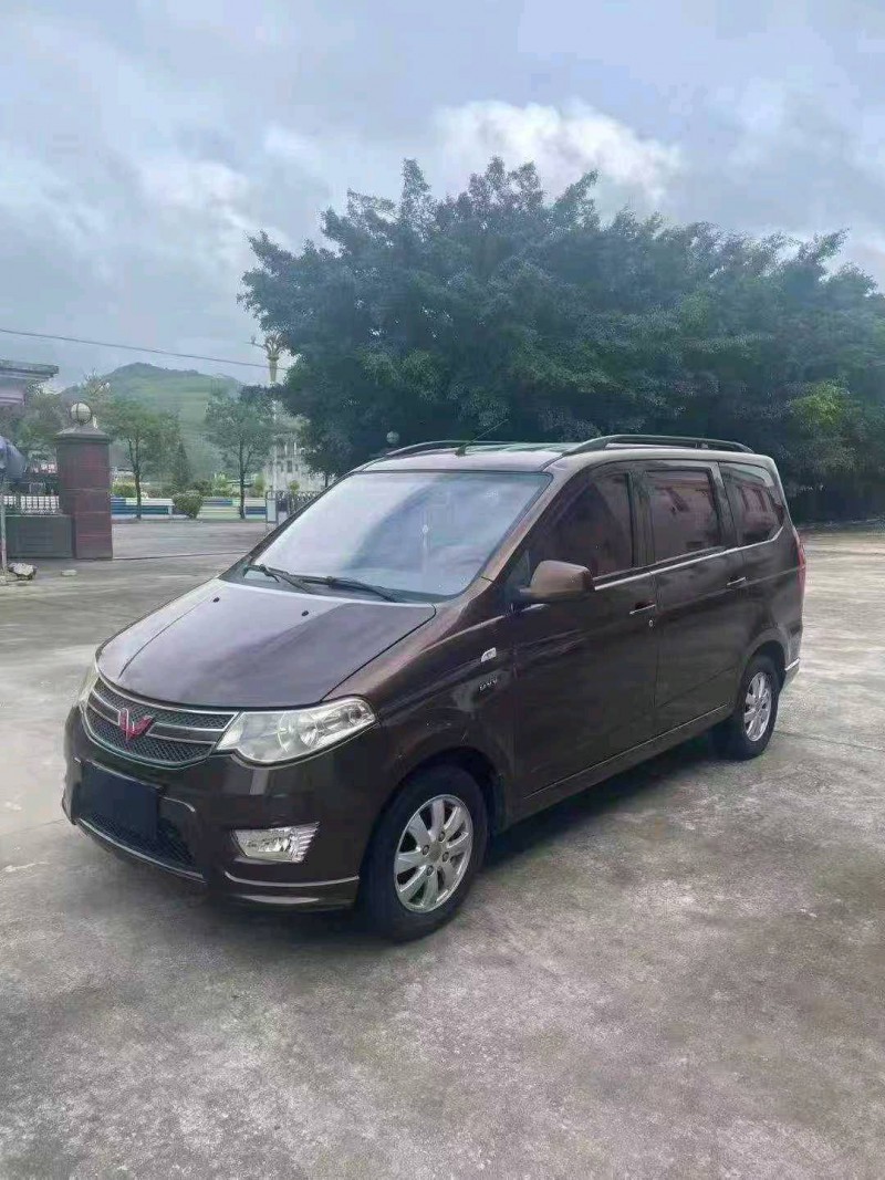 漳州17年五菱汽车宏光3