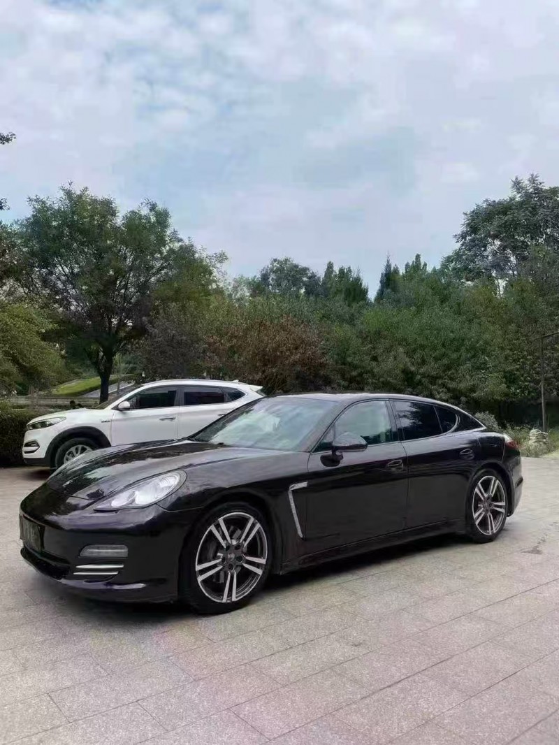 邢台13年保时捷帕拉梅拉2