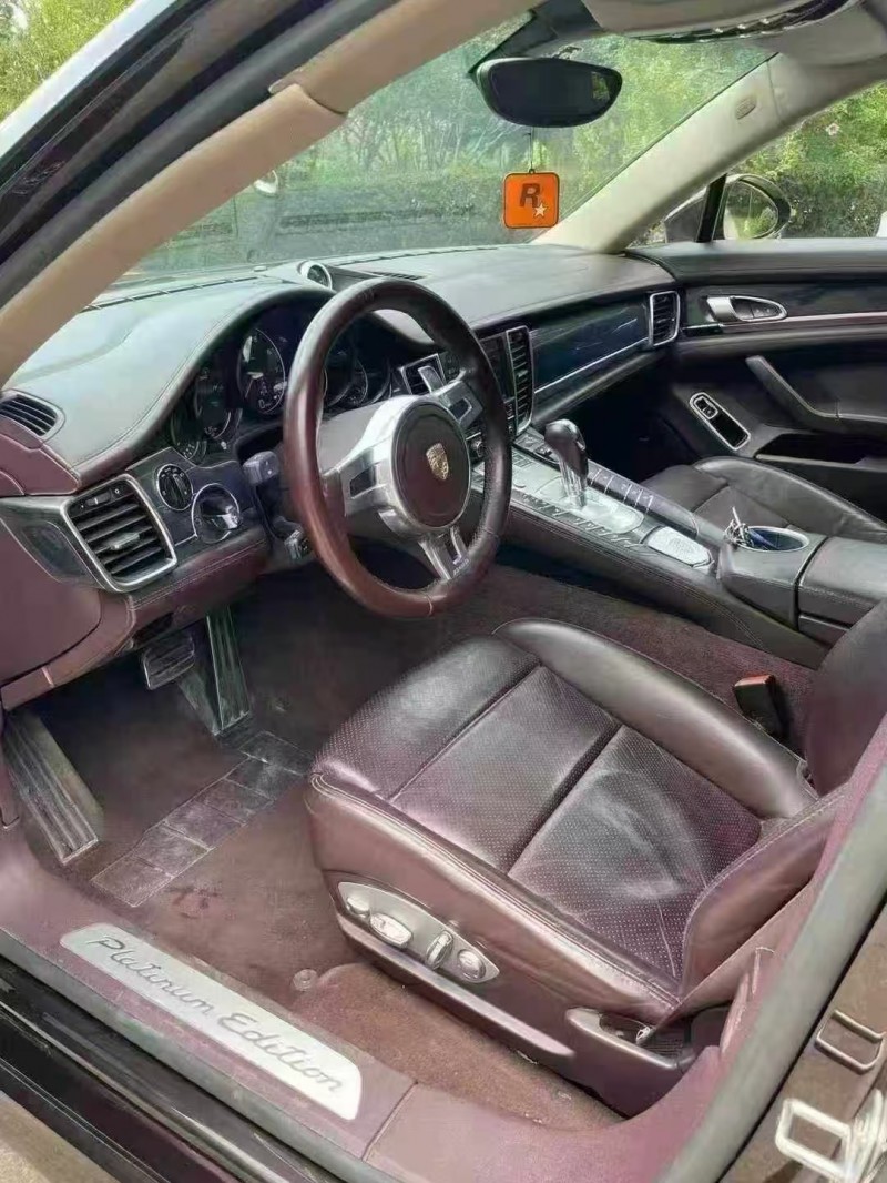 邢台13年保时捷帕拉梅拉4