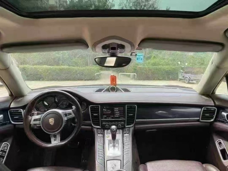 邢台13年保时捷帕拉梅拉8