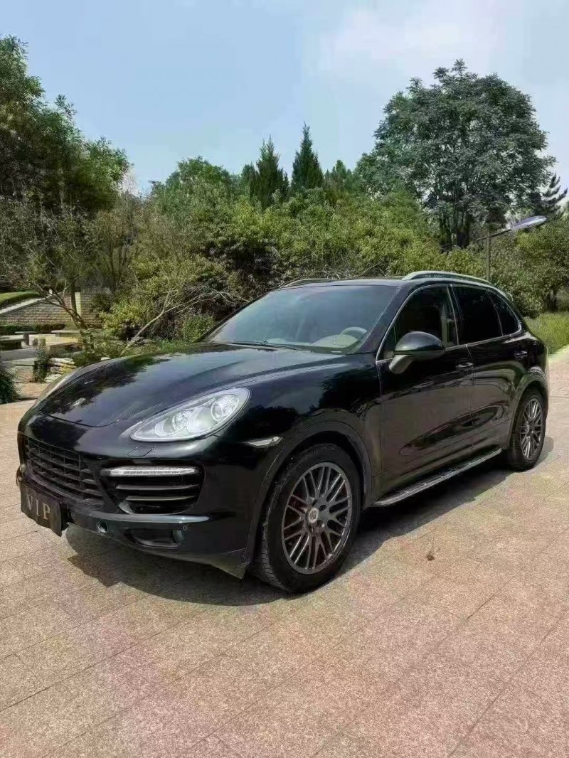 邢台14年保时捷卡宴2