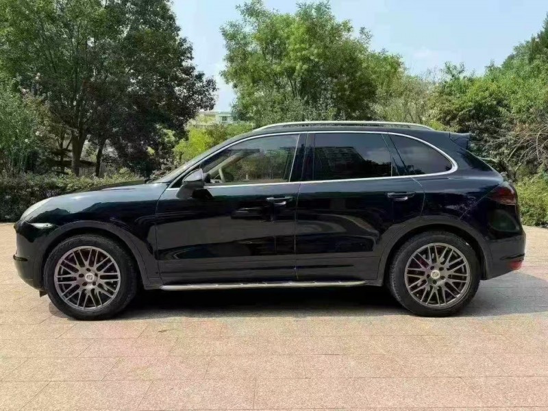 邢台14年保时捷卡宴5