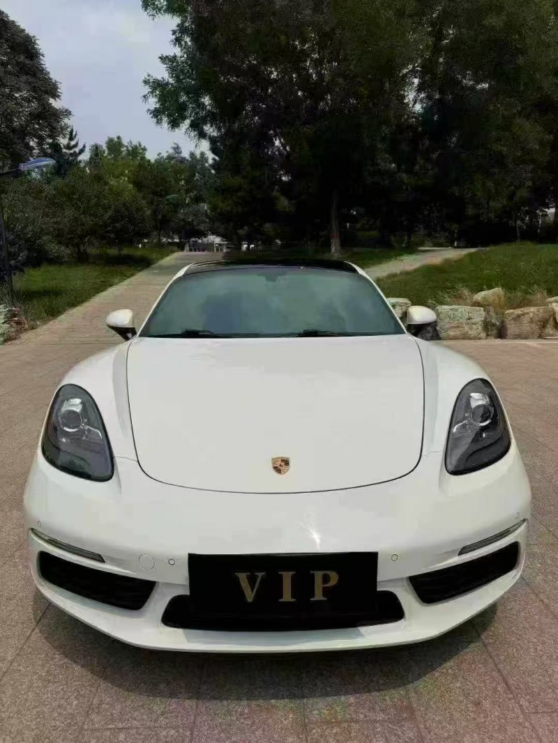 邢台17年保时捷卡曼1