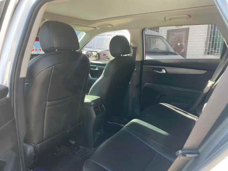 淮安19年起亚智跑7