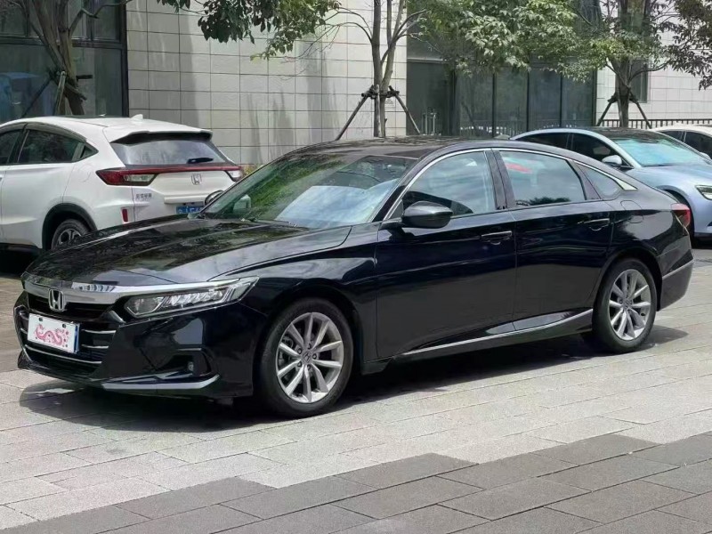 佛山23年本田雅阁2