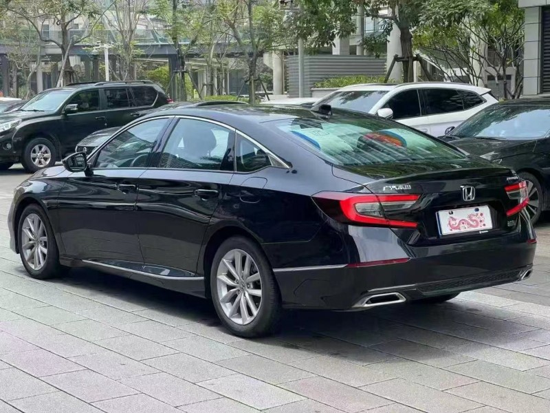佛山23年本田雅阁7