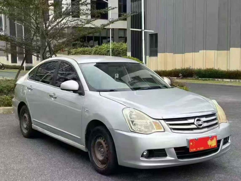 广州16年日产轩逸2