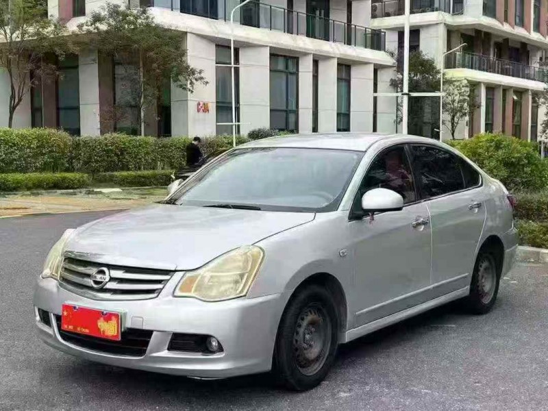 广州16年日产轩逸3