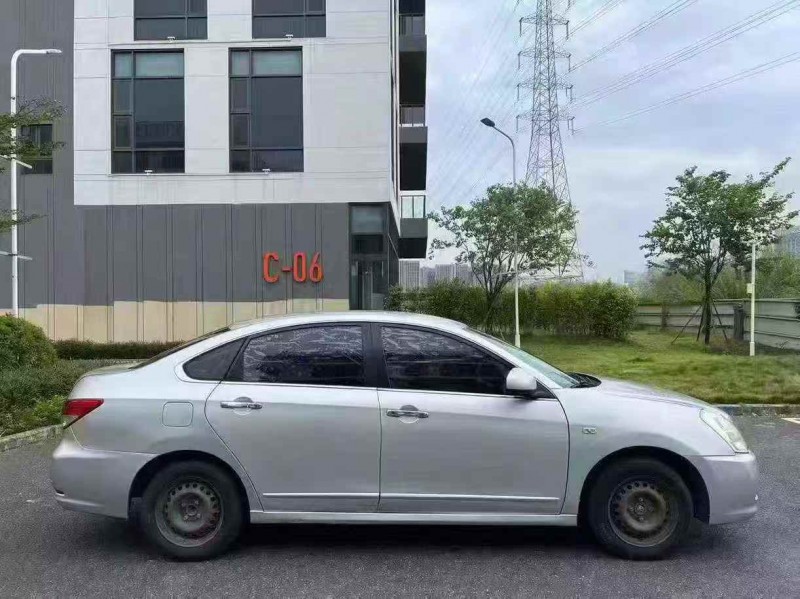 广州16年日产轩逸6